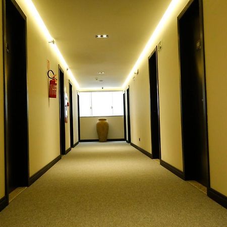 Neo Park Hotel 马林加 外观 照片