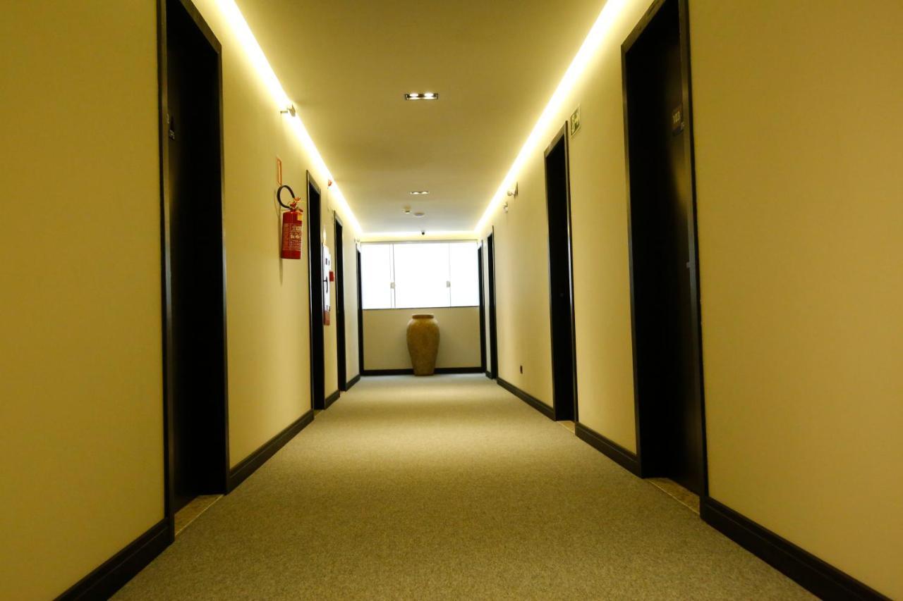 Neo Park Hotel 马林加 外观 照片