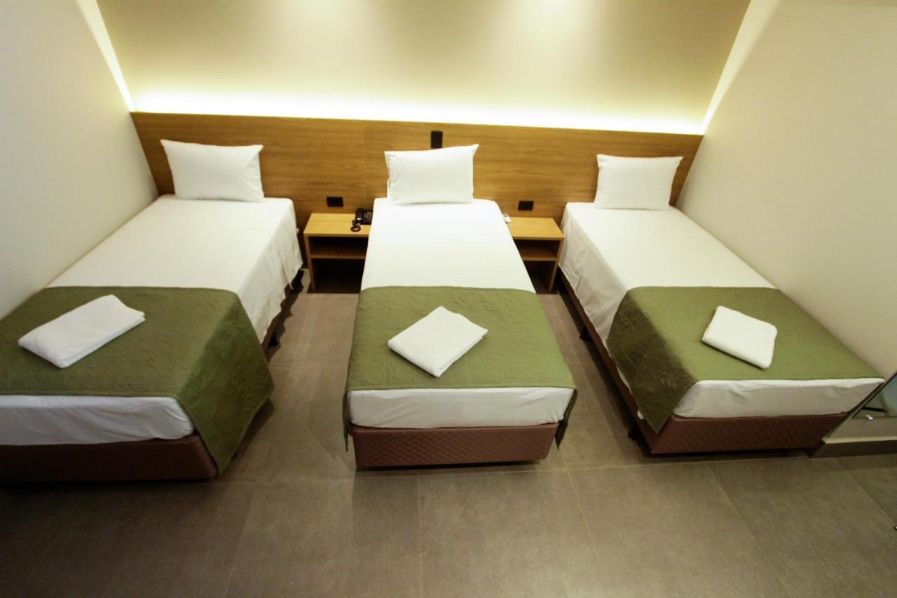 Neo Park Hotel 马林加 外观 照片