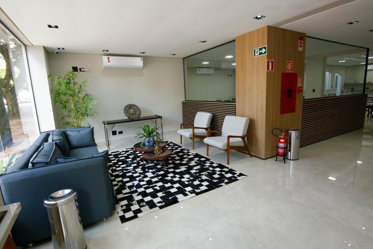 Neo Park Hotel 马林加 外观 照片
