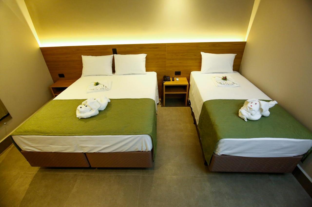 Neo Park Hotel 马林加 外观 照片